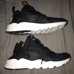 Nike Air Huarache Ultra Size 8